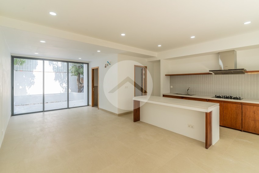 4 Bedroom Luxury Townhouse Middle Unit Type L For Sale in Veal Sbov, Phnom Penh