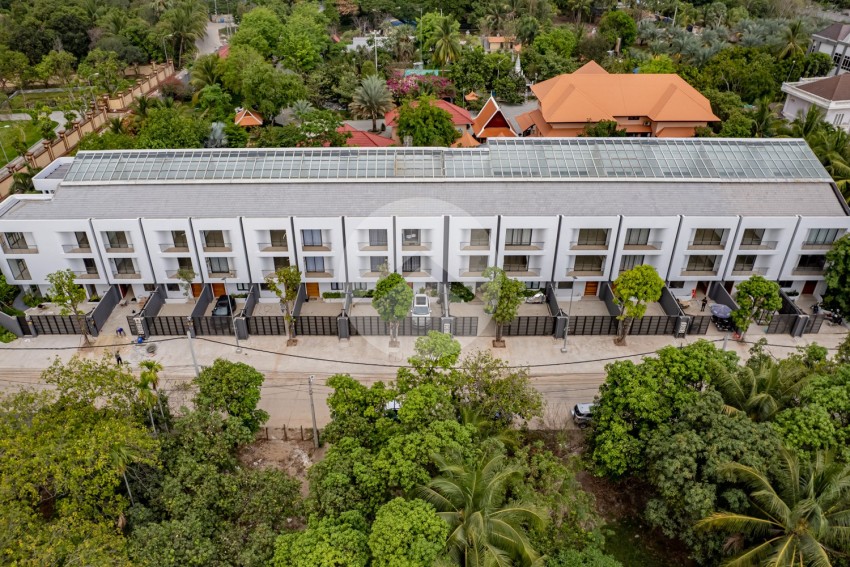 4 Bedroom Luxury Townhouse Middle Unit Type M For Sale in Veal Sbov, Phnom Penh