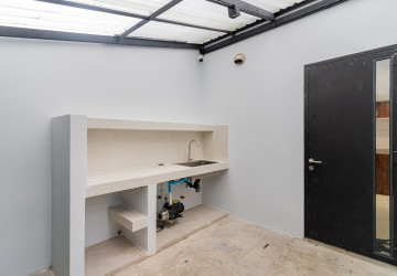 7 Bedroom Luxury Corner Villa For Sale - Veal Sbov, Phnom Penh thumbnail