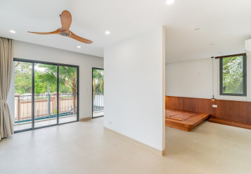 7 Bedroom Luxury Corner Villa For Sale - Veal Sbov, Phnom Penh thumbnail