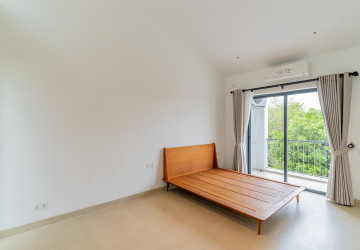 7 Bedroom Luxury Corner Villa For Sale - Veal Sbov, Phnom Penh thumbnail