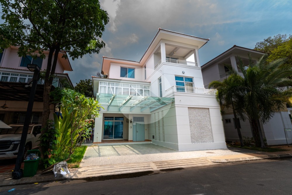 4 Bedroom Villa For Rent - Camko City, Phnom Penh Thmey, Phnom Penh - Image 31 4 Bedroom Villa For Rent - Camko City, Phnom Penh Thmey, Phnom Penh - Image 31