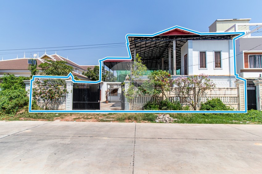 9 Bedroom Guesthouse For Rent - Svay Dangkum, Siem Reap