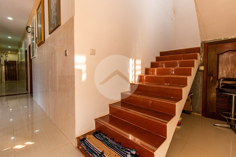 9 Bedroom Guesthouse For Rent - Svay Dangkum, Siem Reap - Image 16