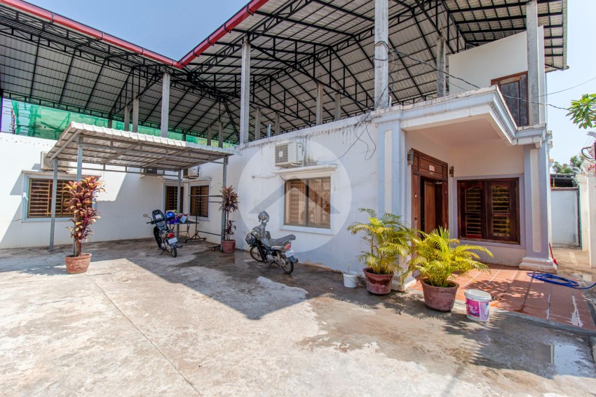 9 Bedroom Guesthouse For Rent - Svay Dangkum, Siem Reap