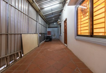 9 Bedroom Guesthouse For Sale - Svay Dangkum, Siem Reap thumbnail