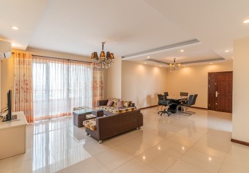 3 Bedroom Condo For Rent -Rose Condo, Tonle Bassac, Phnom Penh thumbnail