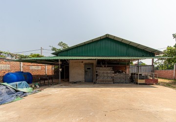 800 Sqm Warehouse For Rent - Slor Kram, Siem Reap thumbnail