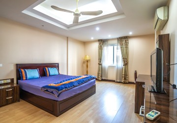 2 Bedroom Serviced Apartment For Rent - BKK1, Phnom Penh thumbnail