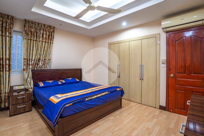 2 Bedroom Serviced Apartment For Rent - BKK1, Phnom Penh