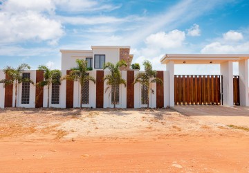 3 Bedroom Villa For Sale - Chreav, Siem Reap thumbnail