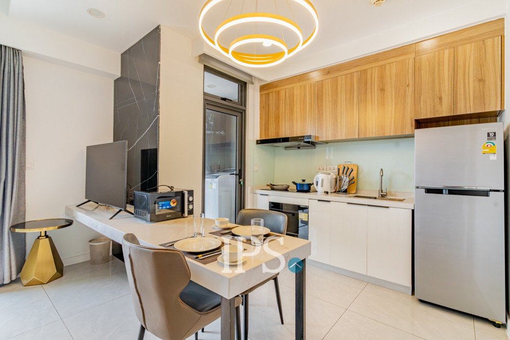 2 Bedroom Serviced Apartment For Rent - BKK1, Phnom Penh - Image 6