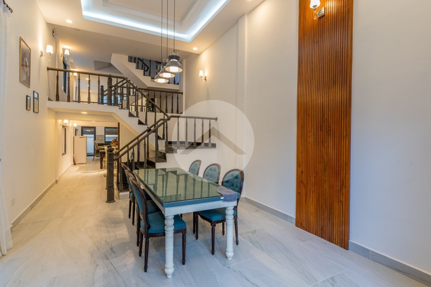 4 Bedroom Townhouse For Sale - Boeung Trabek, Phnom Penh