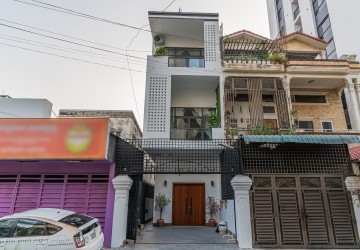 4 Bedroom Townhouse For Sale - Boeung Trabek, Phnom Penh thumbnail