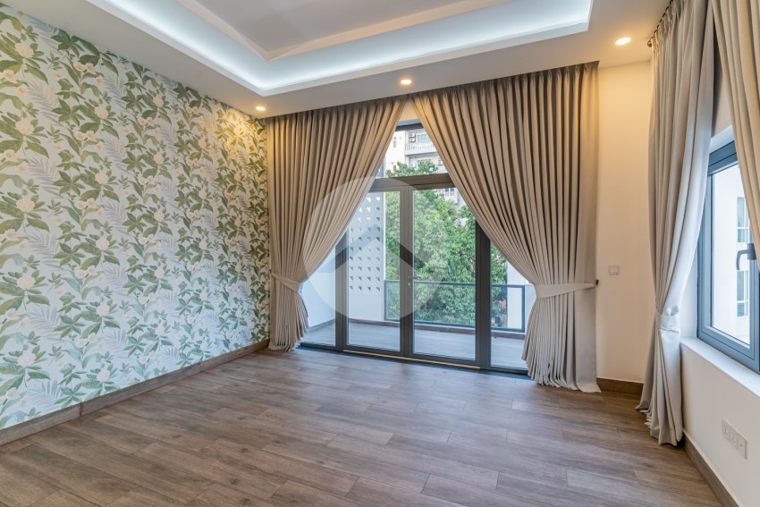 4 Bedroom Townhouse For Sale - Boeung Trabek, Phnom Penh