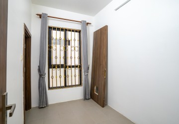 4 Bedroom Villa For Rent - Residence 90, Srah Chork, Phnom Penh thumbnail