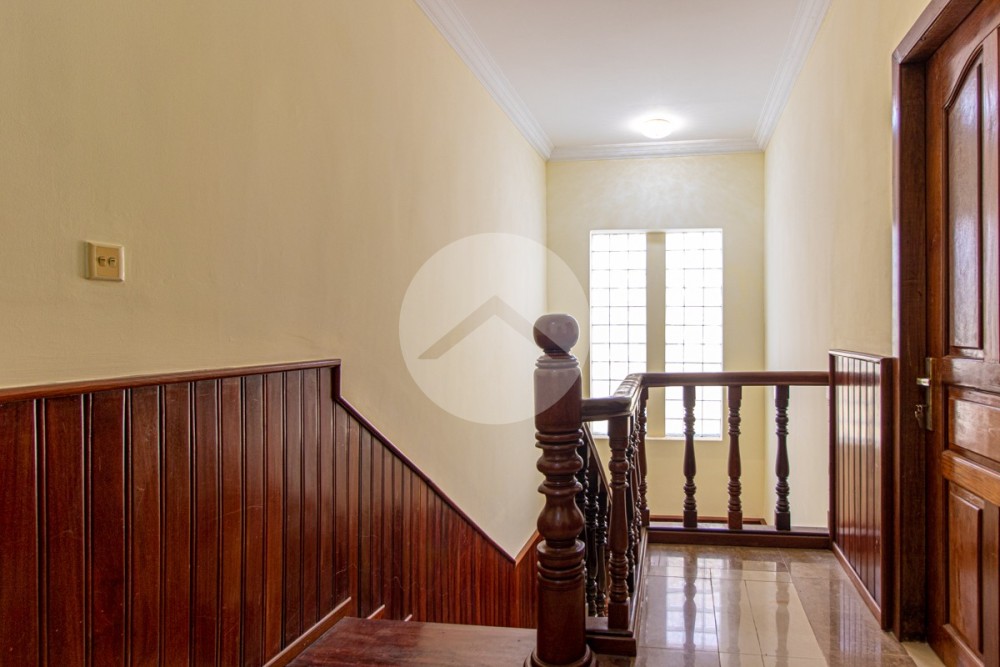 5 Bedroom House For Sale - Svay Dangkum, Siem Reap - Image 10