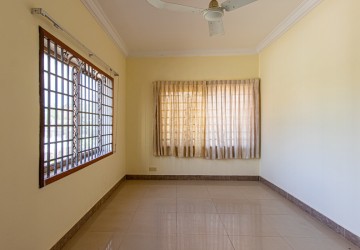 5 Bedroom House For Sale - Svay Dangkum, Siem Reap thumbnail