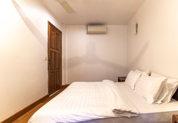 Renovated 2 Bedroom Apartment For Rent - Phsar Chas, Phnom Penh thumbnail