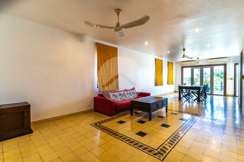 Renovated 2 Bedroom Apartment For Rent - Phsar Chas, Phnom Penh