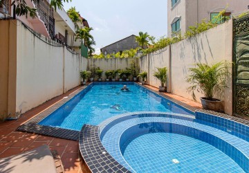 2 Bedroom Apartment For Rent - Night Market, Svay Dangkum, Siem Reap thumbnail