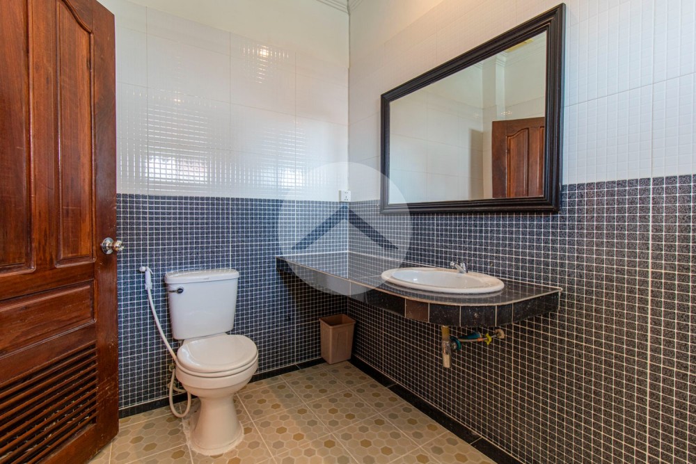 2 Bedroom Apartment For Rent - Night Market, Svay Dangkum, Siem Reap - Image 19