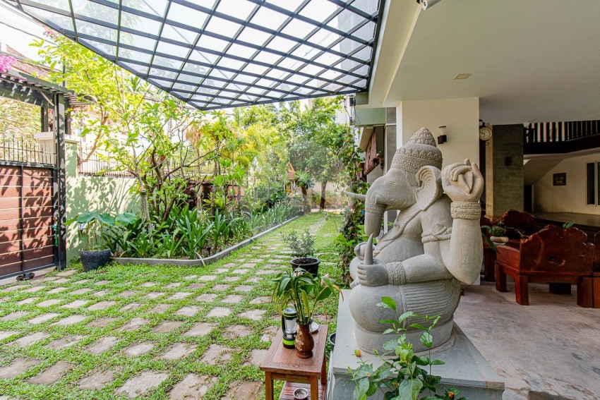 2 Bedroom Apartment For Rent - Slor Kram, Siem Reap