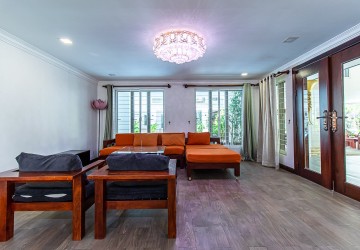 3 Bedroom Apartment For Rent - Slor Kram, Siem Reap thumbnail