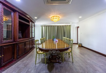 3 Bedroom Apartment For Rent - Slor Kram, Siem Reap thumbnail