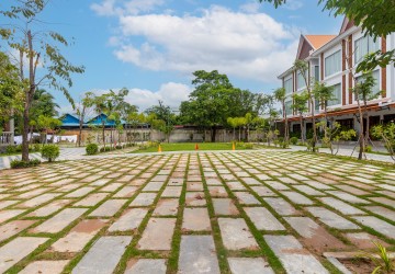 2 Bedroom Apartment For Rent - Slor Kram, Siem Reap thumbnail