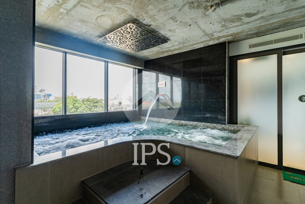 2 Bedroom Condo For Rent - The Penthouse, Tonle Bassac, Phnom Penh - Image 20