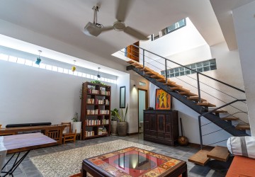 3 Bedroom Townhouse For Rent - Tonle Bassac, Phnom Penh thumbnail