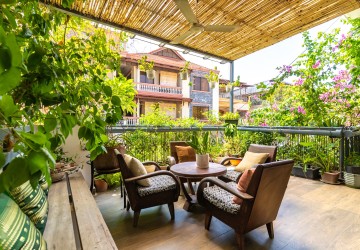 3 Bedroom Townhouse For Rent - Tonle Bassac, Phnom Penh thumbnail