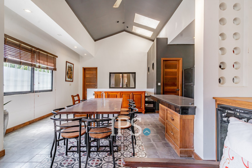 3 Bedroom Townhouse For Rent - Tonle Bassac, Phnom Penh