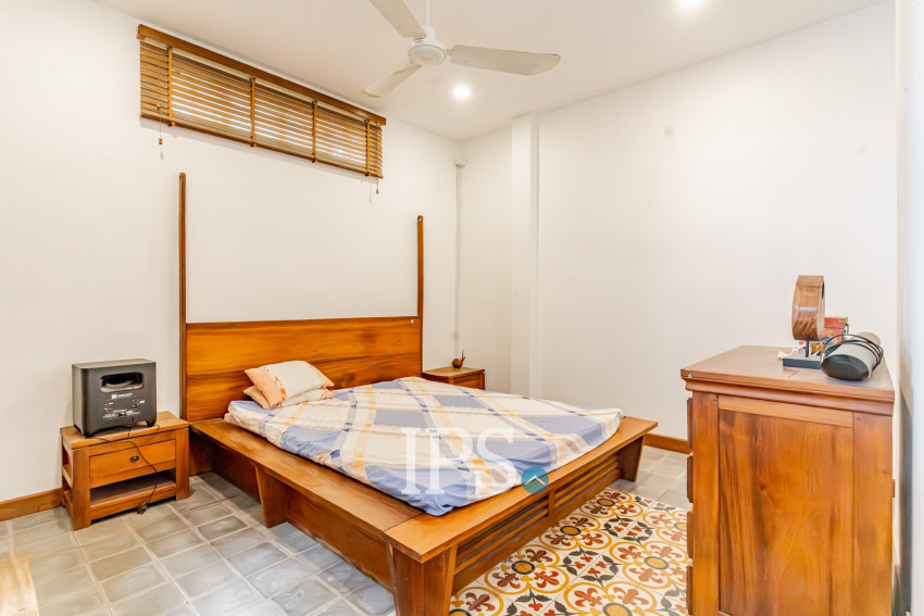 3 Bedroom Townhouse For Rent - Tonle Bassac, Phnom Penh