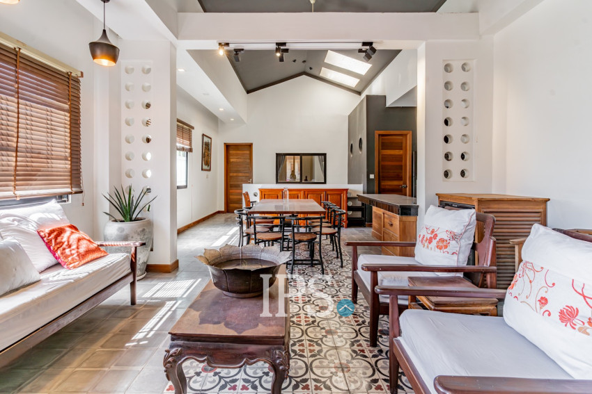 3 Bedroom Townhouse For Rent - Tonle Bassac, Phnom Penh