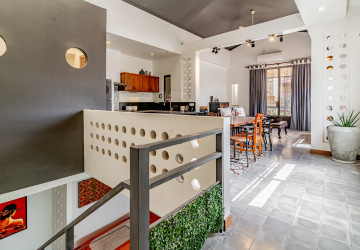 3 Bedroom Townhouse For Rent - Tonle Bassac, Phnom Penh thumbnail