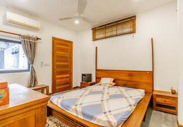 3 Bedroom Townhouse For Rent - Tonle Bassac, Phnom Penh thumbnail