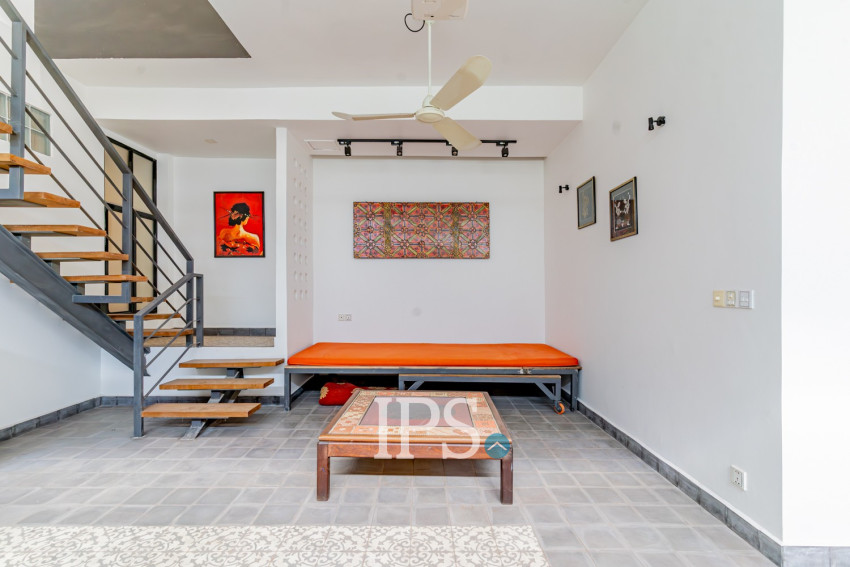 3 Bedroom Townhouse For Rent - Tonle Bassac, Phnom Penh