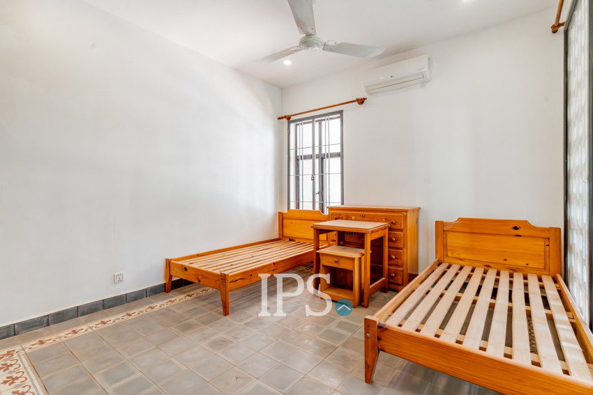 3 Bedroom Townhouse For Rent - Tonle Bassac, Phnom Penh