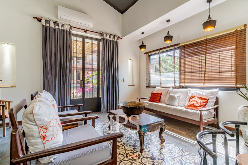 3 Bedroom Townhouse For Rent - Tonle Bassac, Phnom Penh