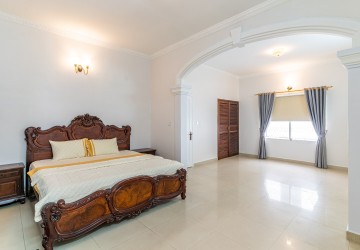 5 Bedroom Villa For Rent - BKK1, Phnom Penh thumbnail