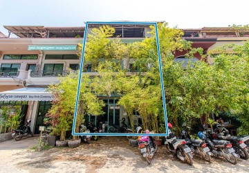 6 Bedroom Commercial Shophouse For Rent - Central Market, Svay Dangkum, Siem Reap thumbnail