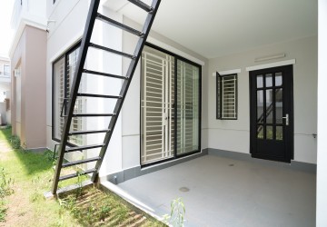 4 Bedroom Twin Villa For Rent - Borey Peng Huoth, Boeung Snor, Phnom Penh thumbnail