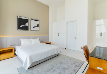 3 Bedroom Penthouse Condo For Rent - J Tower 2, BKK1, Phnom Penh thumbnail