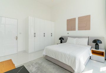 3 Bedroom Penthouse Condo For Rent - J Tower 2, BKK1, Phnom Penh thumbnail