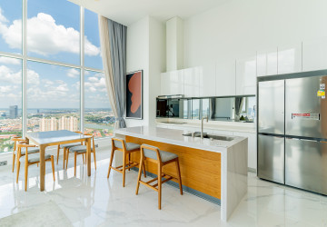 3 Bedroom Penthouse Condo For Rent - J Tower 2, BKK1, Phnom Penh thumbnail