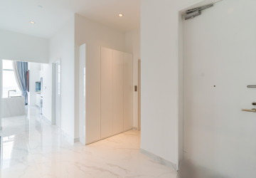 3 Bedroom Penthouse Condo For Rent - J Tower 2, BKK1, Phnom Penh thumbnail