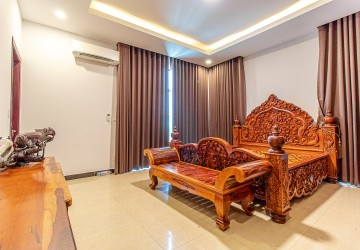 4 Bedroom Villa For Rent - Svay Thom, Siem Reap thumbnail