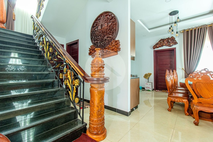 4 Bedroom Villa For Rent - Svay Thom, Siem Reap